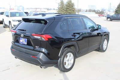 2021 Toyota RAV4, $23995. Photo 5