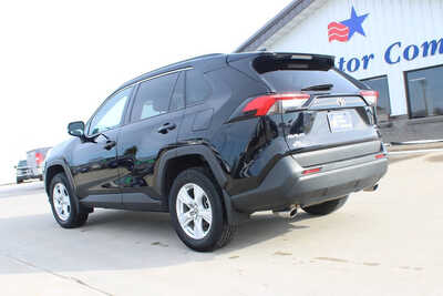 2021 Toyota RAV4, $23995. Photo 7