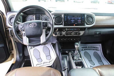2016 Toyota Tacoma, $23995. Photo 11
