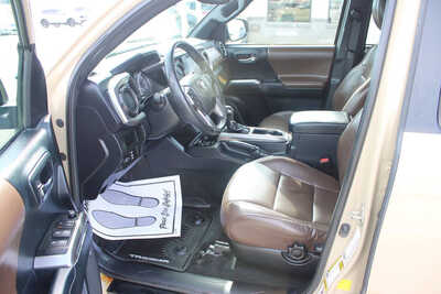 2016 Toyota Tacoma, $23995. Photo 12