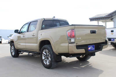 2016 Toyota Tacoma, $23995. Photo 7