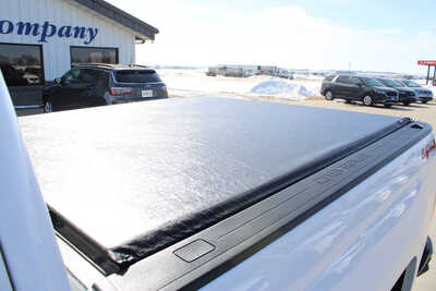 2018 Chevrolet 1500 Crew Cab, $26995. Photo 9