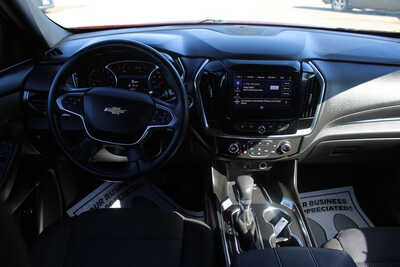 2023 Chevrolet Traverse, $31995. Photo 11