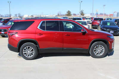 2023 Chevrolet Traverse, $31995. Photo 4