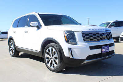 2020 Kia Telluride, $19995. Photo 3