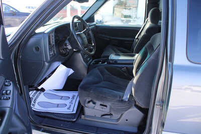 2000 GMC 2500 Ext Cab, $6500. Photo 11