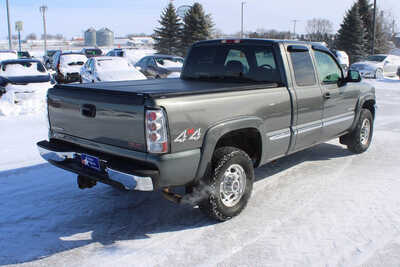 2000 GMC 2500 Ext Cab, $6500. Photo 5