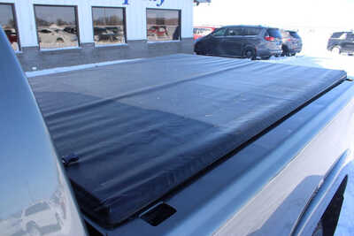 2000 GMC 2500 Ext Cab, $6500. Photo 9