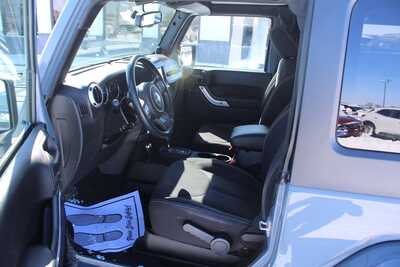 2014 Jeep Wrangler, $13995. Photo 9