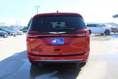 2025 Chrysler Pacifica, $33995. Photo 6