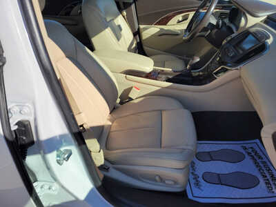 2015 Buick LaCrosse, $6995. Photo 11