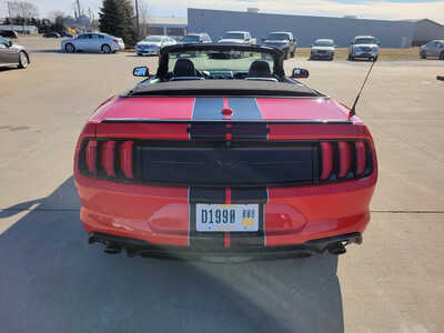 2018 Ford Mustang, $19995. Photo 4