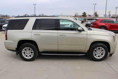 2017 GMC Yukon, $20995. Photo 4