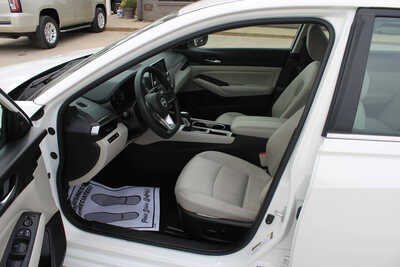 2024 Nissan Altima, $19995. Photo 11