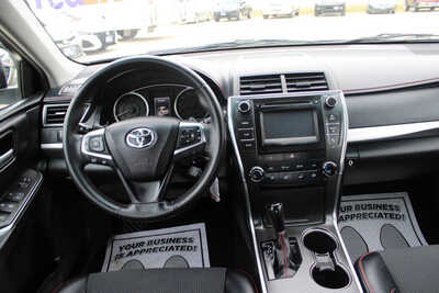 2017 Toyota Camry, $15995. Photo 10