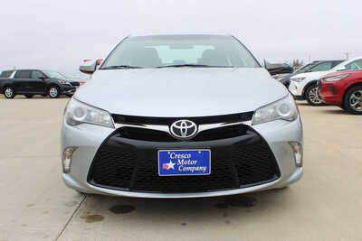 2017 Toyota Camry, $15995. Photo 2