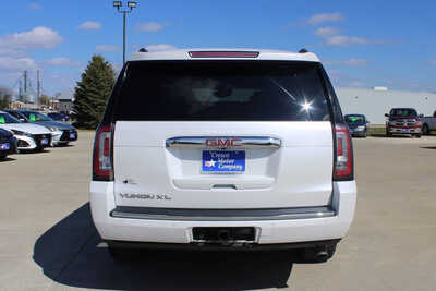 2016 GMC Yukon XL, $8995. Photo 6