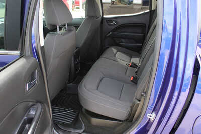 2017 Chevrolet Colorado Crew Cab, $19995. Photo 9