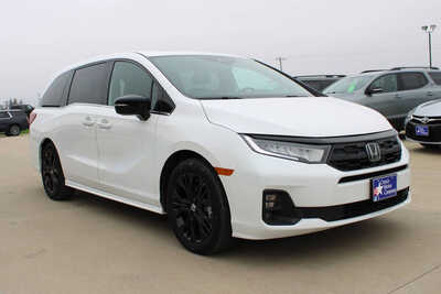 2025 Honda Odyssey, $38995. Photo 3