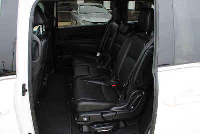 2025 Honda Odyssey, $38995. Photo 9