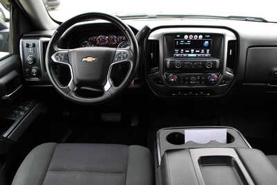 2017 Chevrolet 1500 Ext Cab, $17995. Photo 11