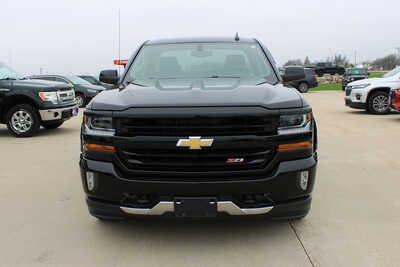 2017 Chevrolet 1500 Ext Cab, $17995. Photo 2