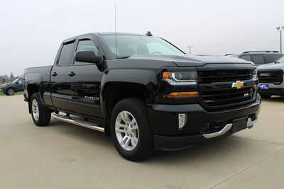 2017 Chevrolet 1500 Ext Cab, $17995. Photo 3