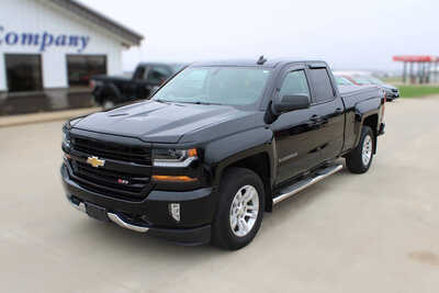 2017 Chevrolet 1500 Ext Cab, $17995. Photo 1