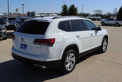 2021 Volkswagen Atlas, $23995. Photo 5