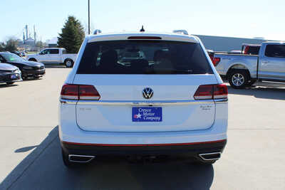 2021 Volkswagen Atlas, $23995. Photo 6