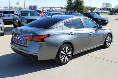 2022 Nissan Altima, $19995. Photo 5