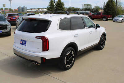 2025 Kia Telluride, $38995. Photo 5