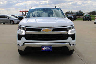 2025 Chevrolet 1500 Crew Cab, $41995. Photo 2