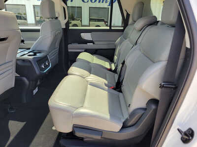2025 Ford Expedition Max, $58995. Photo 12