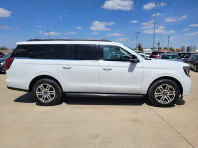 2025 Ford Expedition Max, $58995. Photo 3