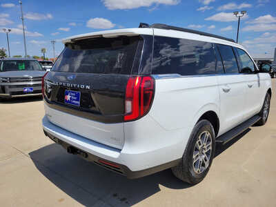 2025 Ford Expedition Max, $58995. Photo 8