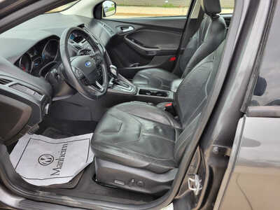 2016 Ford Focus, $6995. Photo 9