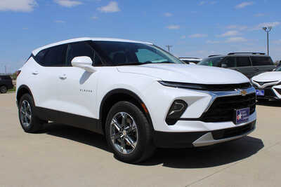 2025 Chevrolet Blazer, $29995. Photo 3