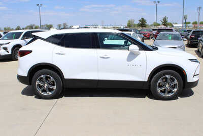 2025 Chevrolet Blazer, $29995. Photo 4