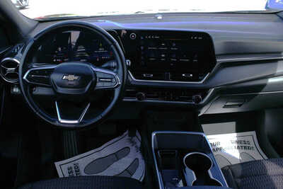 2025 Chevrolet Equinox, $28995. Photo 10