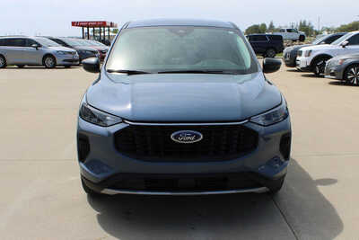 2024 Ford Escape, $26995. Photo 2