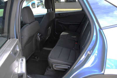 2024 Ford Escape, $26995. Photo 9