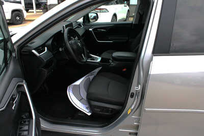 2024 Toyota RAV4, $30995. Photo 12