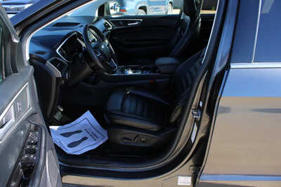 2020 Ford Edge, $18995. Photo 12