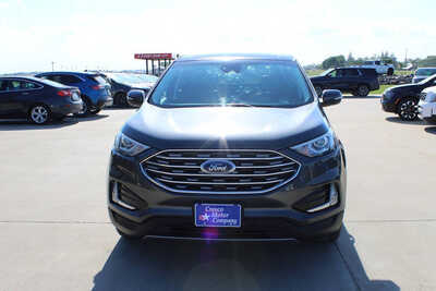 2020 Ford Edge, $18995. Photo 2
