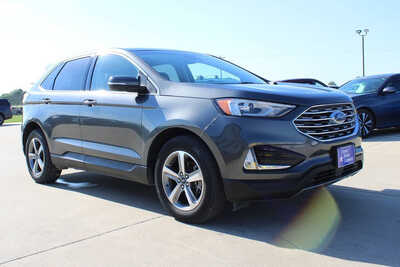 2020 Ford Edge, $18995. Photo 3