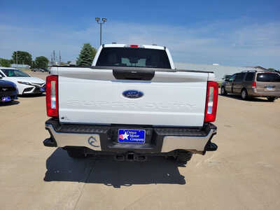 2023 Ford F-350 Super, $43995. Photo 4