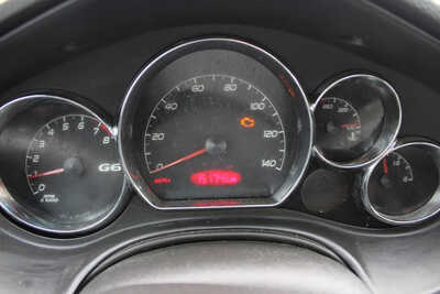 2009 Pontiac G6, $1200. Photo 11