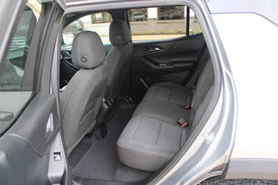 2025 Chevrolet Equinox, $26995. Photo 8