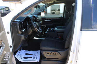 2025 Chevrolet Silverado 1500, $42995. Photo 12